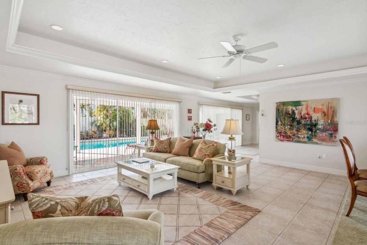 531 N Spoonbill Drive, Sarasota, FL 34236 Photo