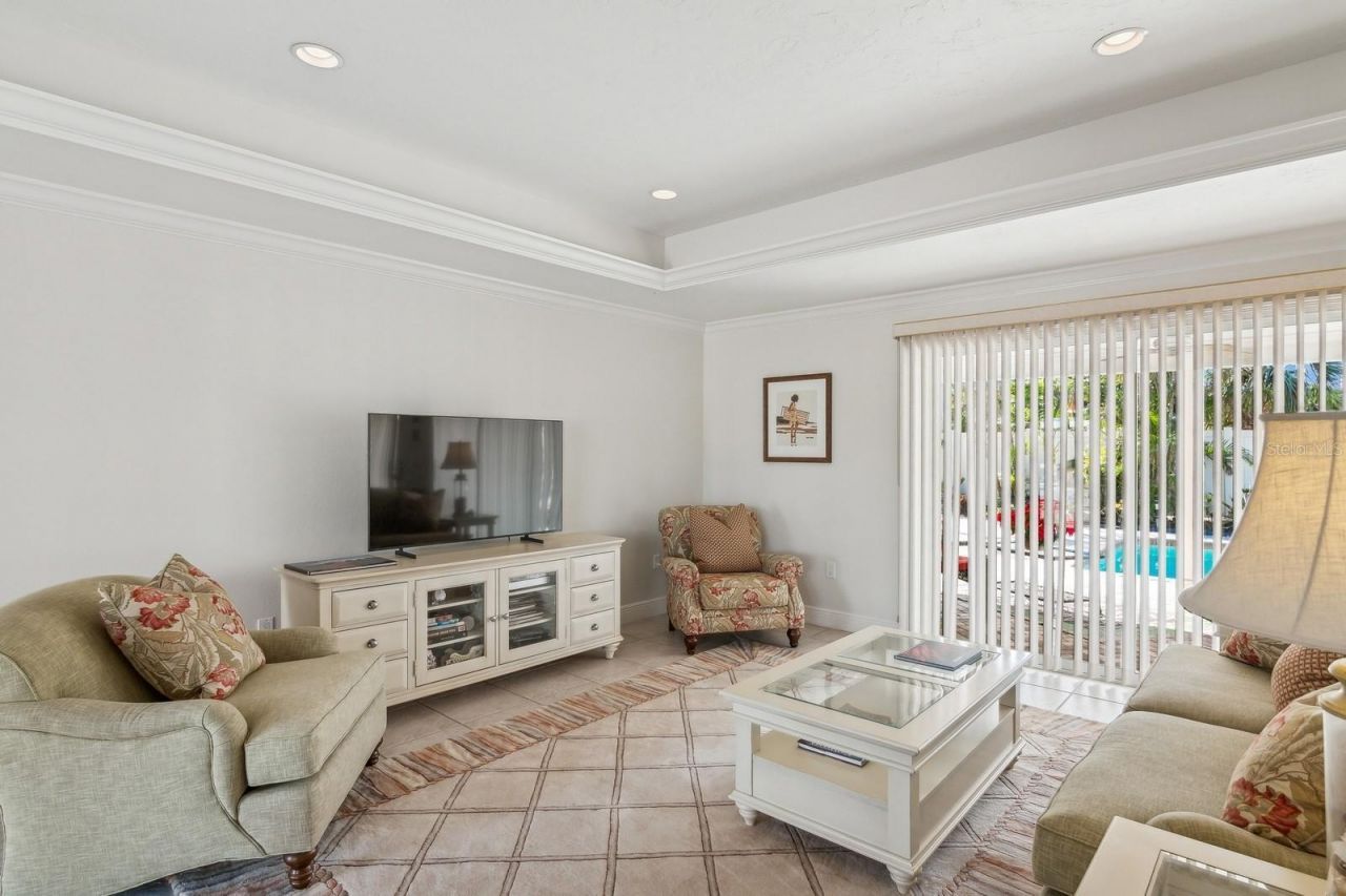 531 N Spoonbill Drive, Sarasota, FL 34236 Photo