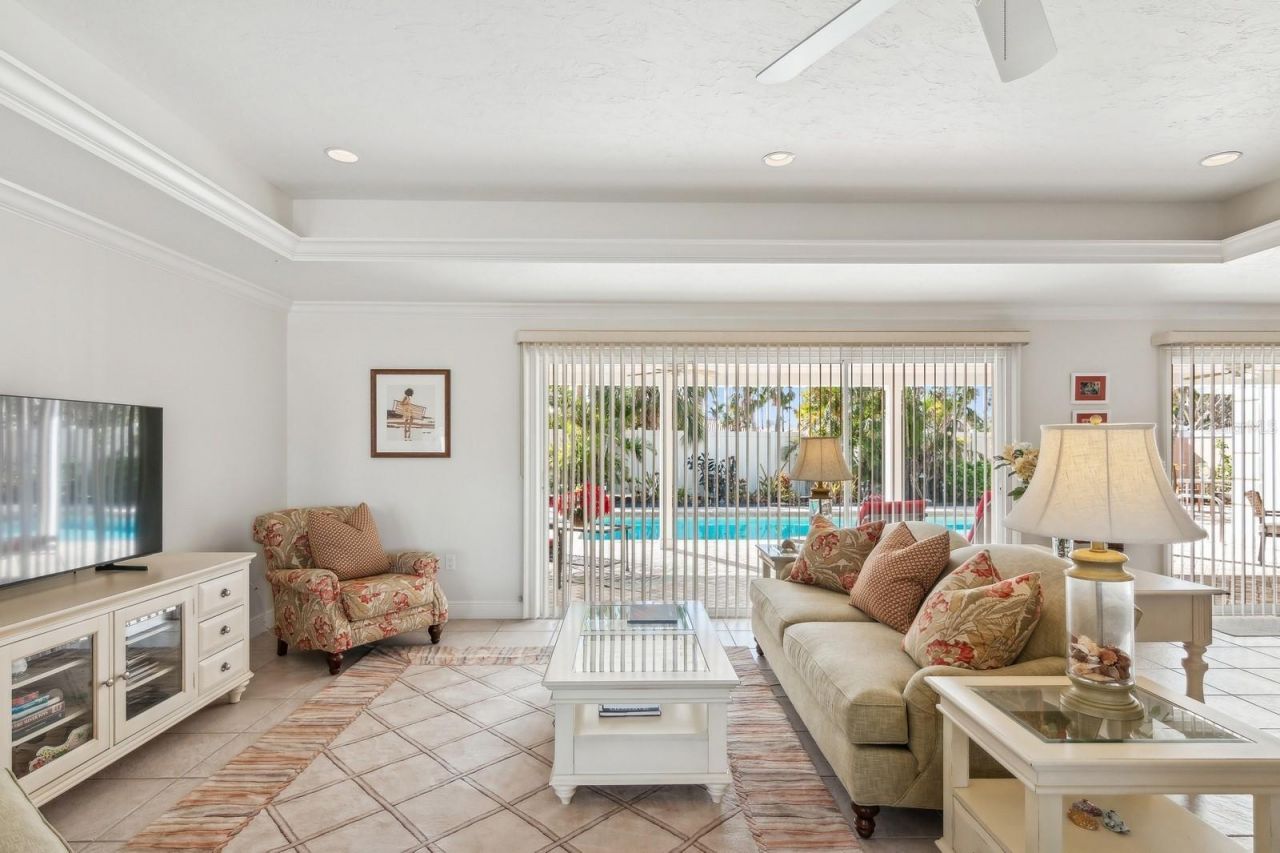 531 N Spoonbill Drive, Sarasota, FL 34236 Photo