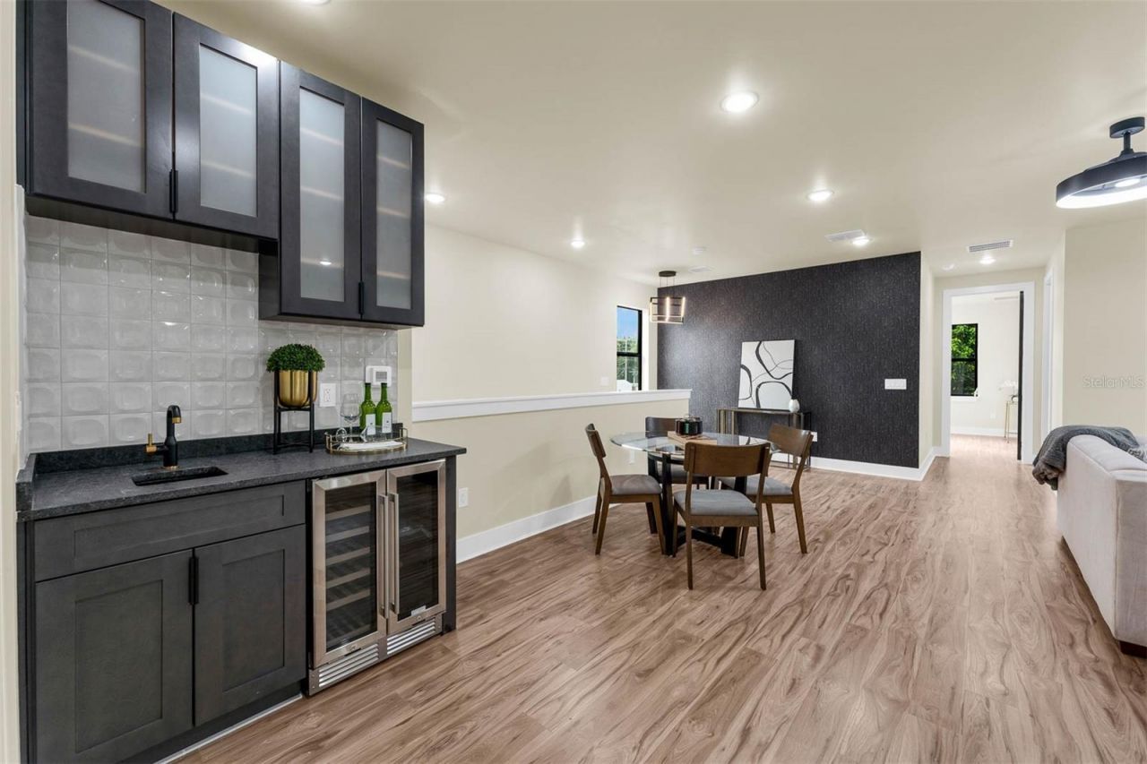 1910 Cloverlawn Avenue , Orlando, FL 32806 Photo