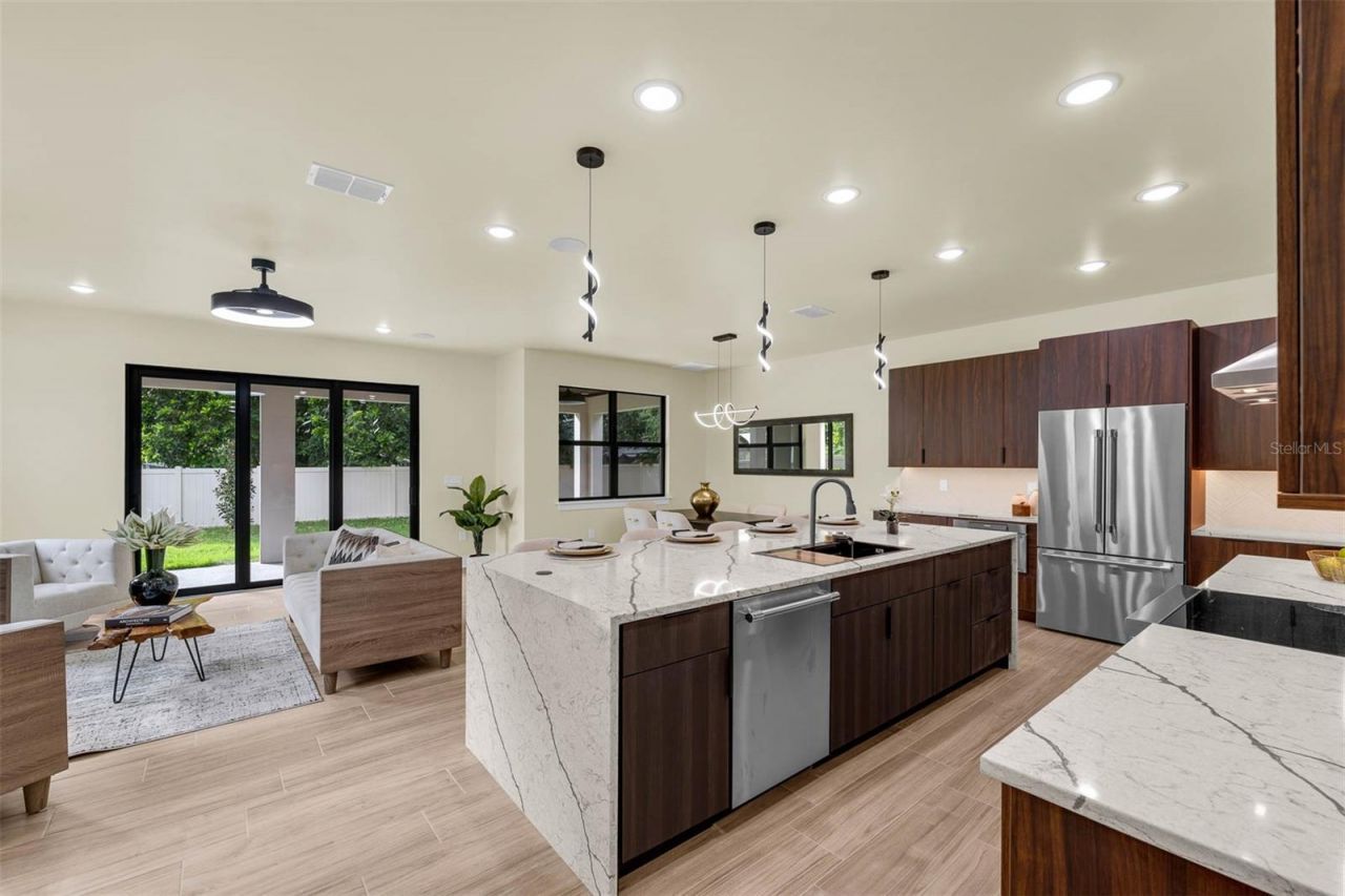 1910 Cloverlawn Avenue , Orlando, FL 32806 Photo