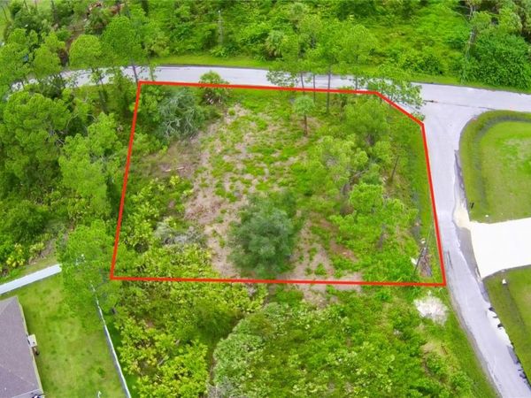 AZURE ROAD , NORTH PORT, FL 34286