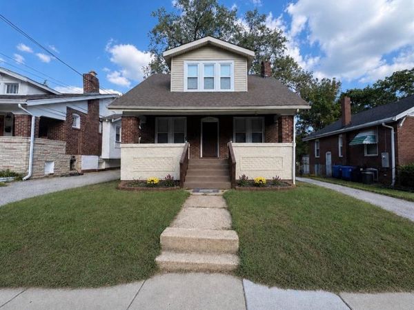 2256 Yale Avenue, Maplewood, MO 63143