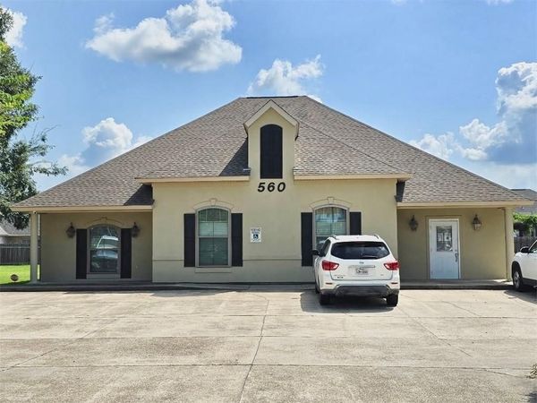 560 BELLE TERRE Boulevard , LaPlace, LA 70068