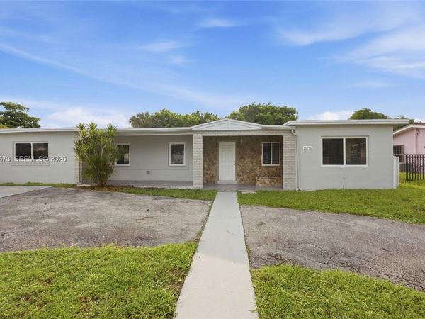 15770 NW 17th Ct , Miami Gardens, FL 33054