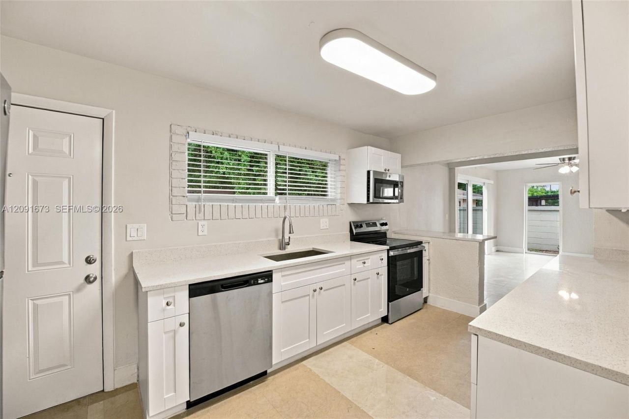 15770 NW 17th Ct, Miami Gardens, FL 33054 Photo