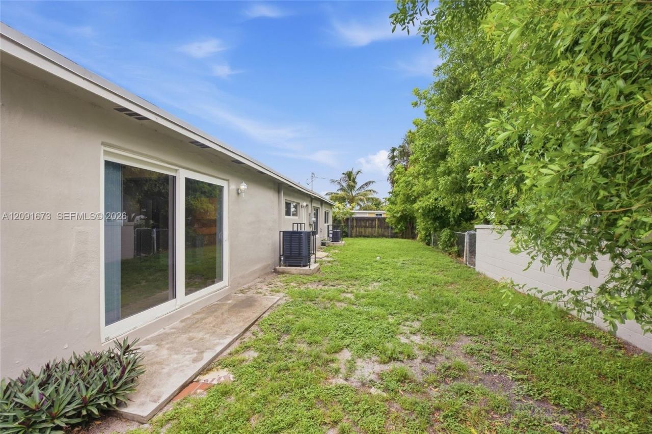 15770 NW 17th Ct, Miami Gardens, FL 33054 Photo