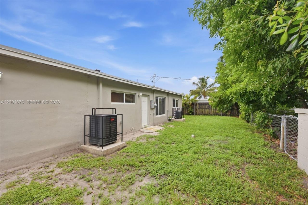 15770 NW 17th Ct, Miami Gardens, FL 33054 Photo