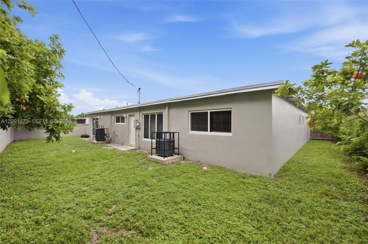 15770 NW 17th Ct, Miami Gardens, FL 33054 Photo