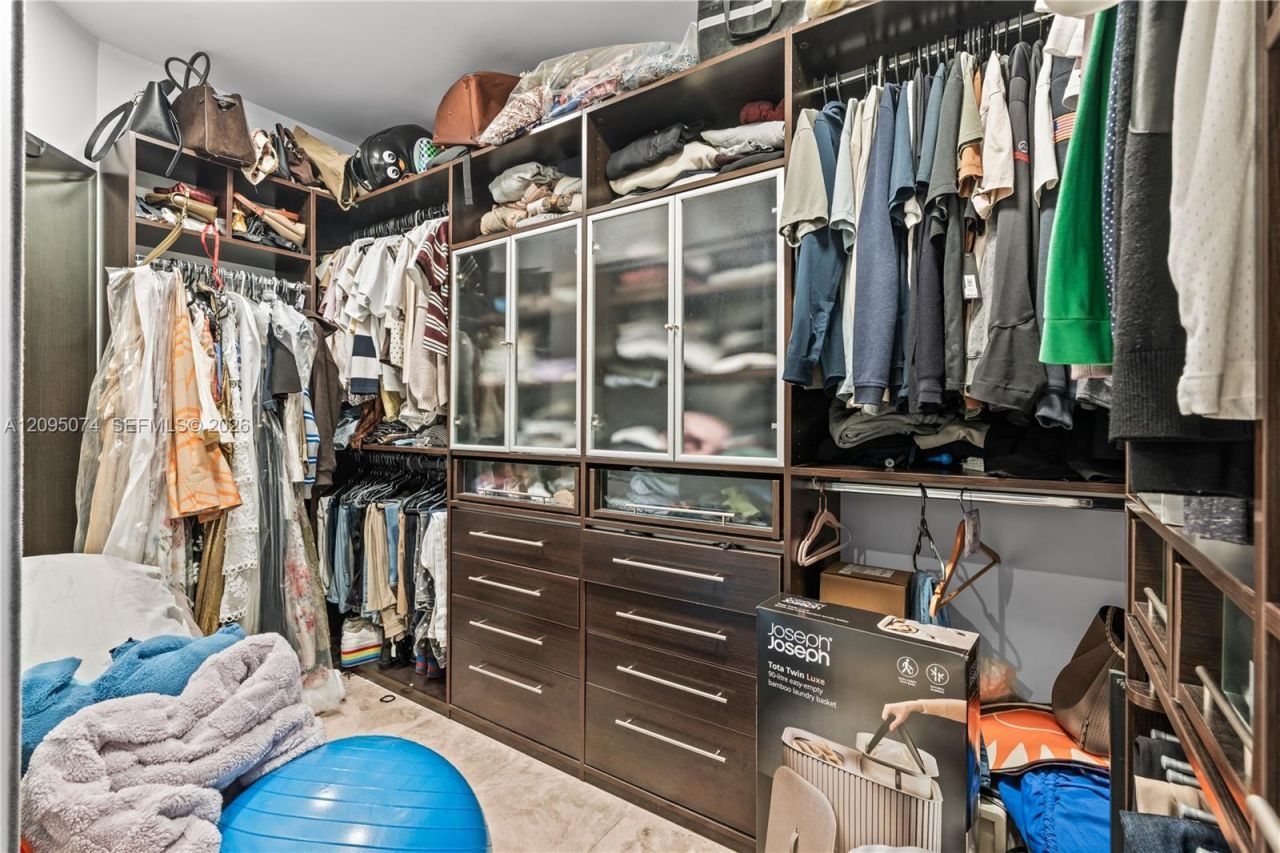 21055 Yacht Club Dr, Unit 1703, Aventura, FL 33180 Photo