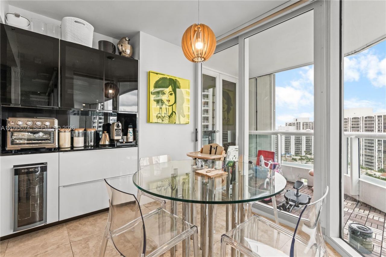 21055 Yacht Club Dr, Unit 1703, Aventura, FL 33180 Photo