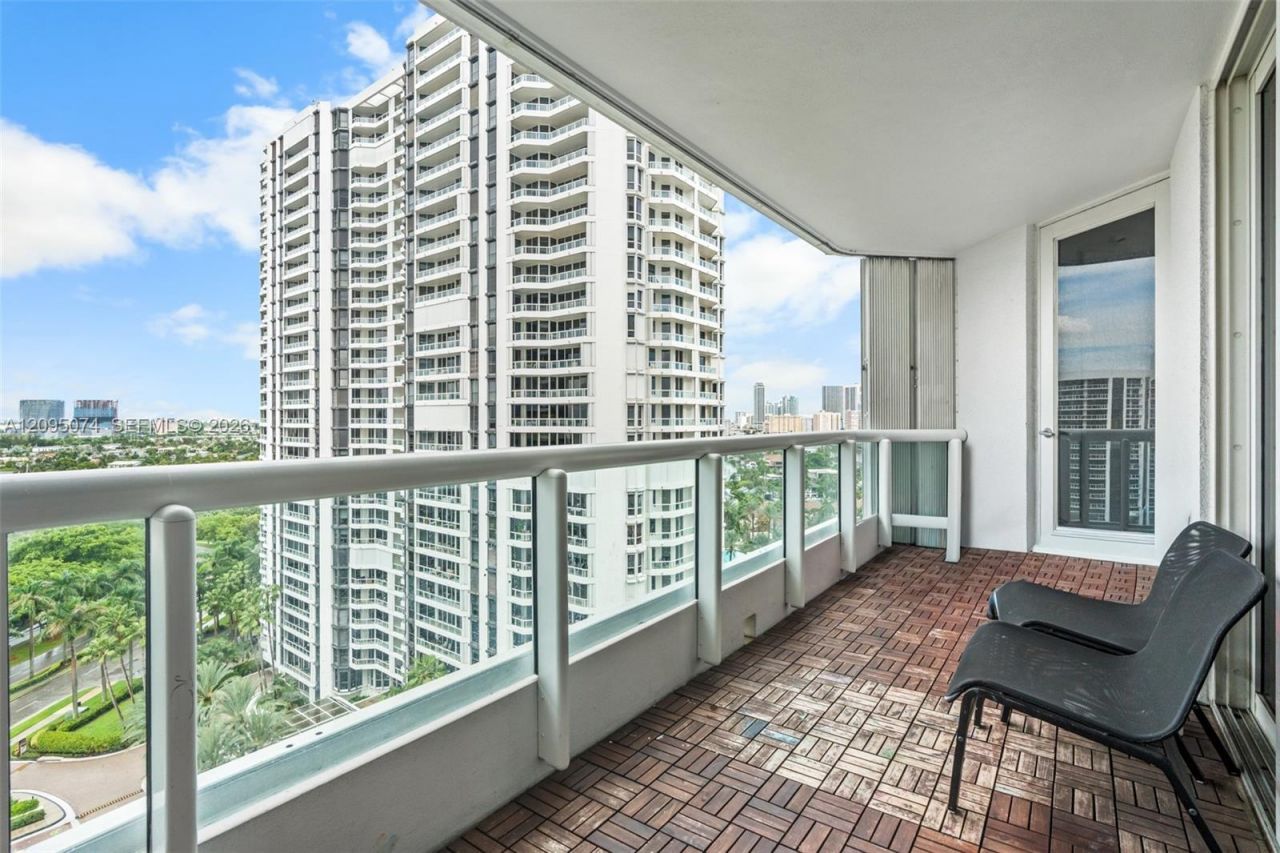 21055 Yacht Club Dr, Unit 1703, Aventura, FL 33180 Photo
