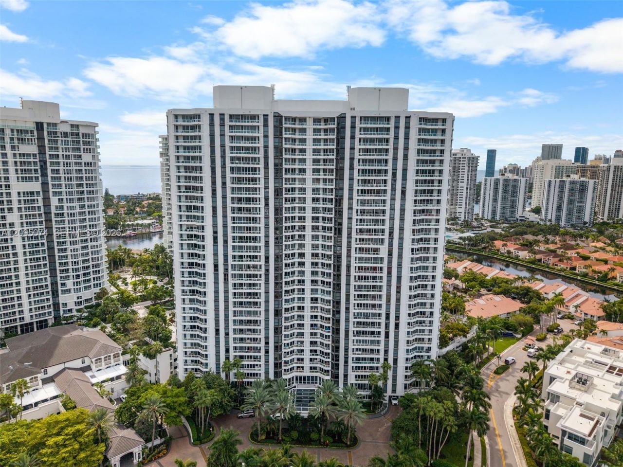 21055 Yacht Club Dr, Unit 1703, Aventura, FL 33180 Photo
