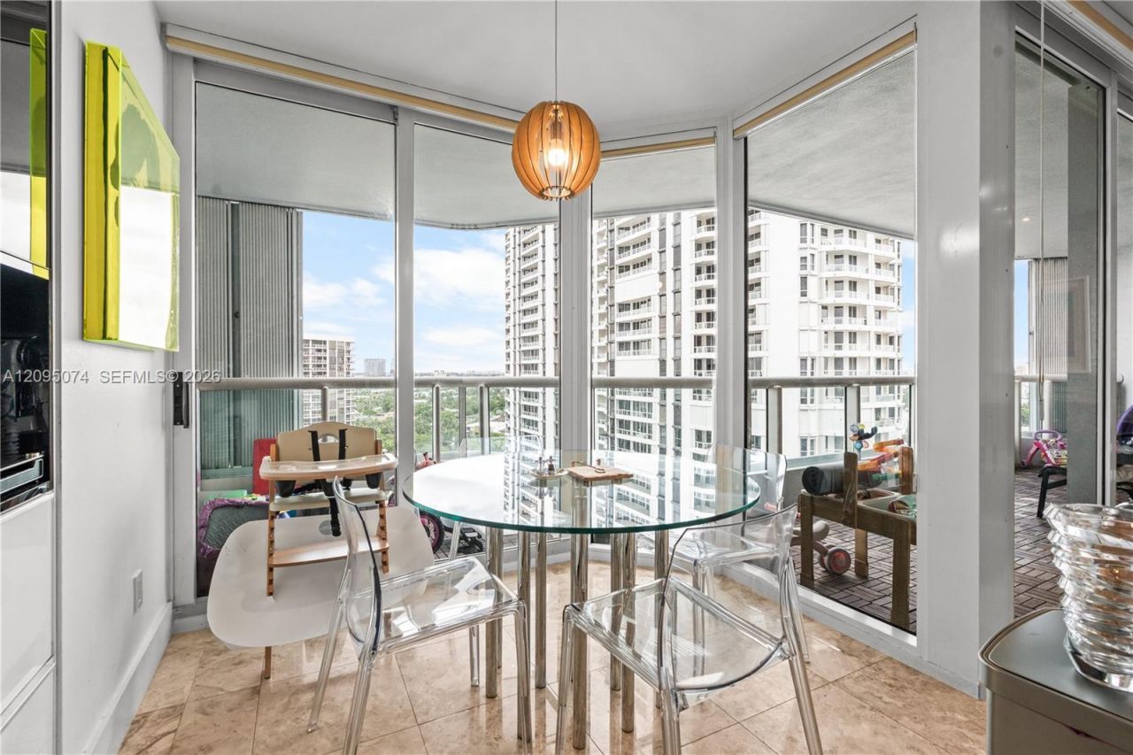 21055 Yacht Club Dr, Unit 1703, Aventura, FL 33180 Photo