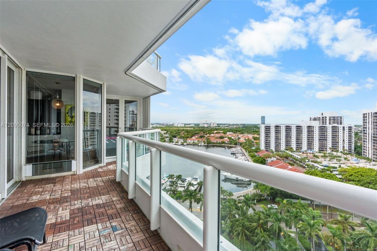 21055 Yacht Club Dr, Unit 1703, Aventura, FL 33180 Photo