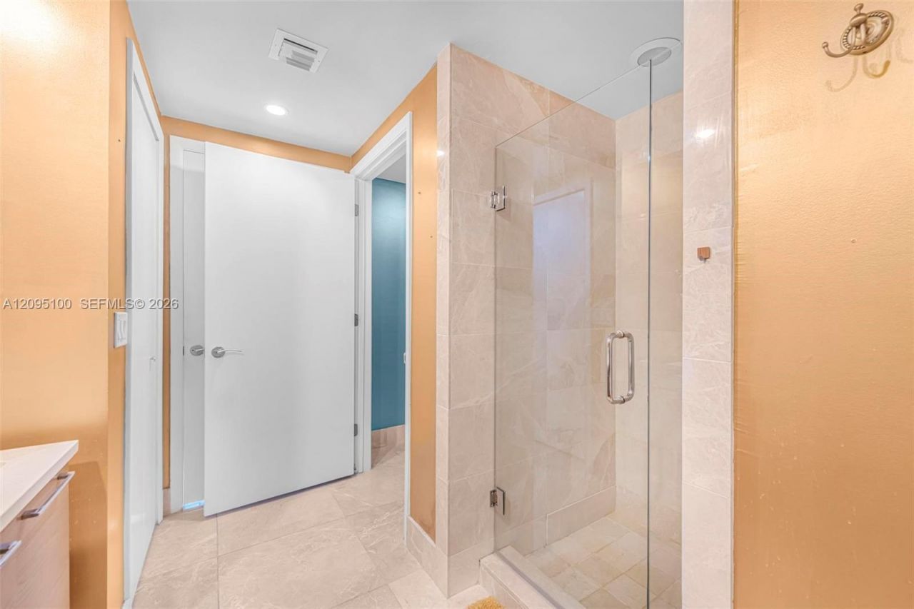 17001 Collins Ave, Unit 1403, Sunny Isles Beach, FL 33160 Photo