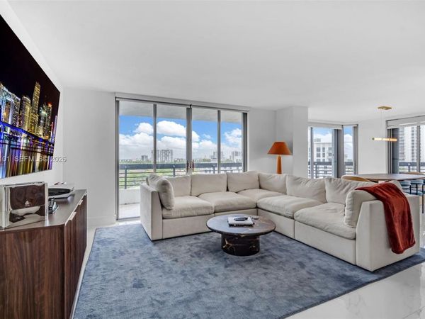3500 Mystic Pointe Dr , Unit 1205, Aventura, FL 33180