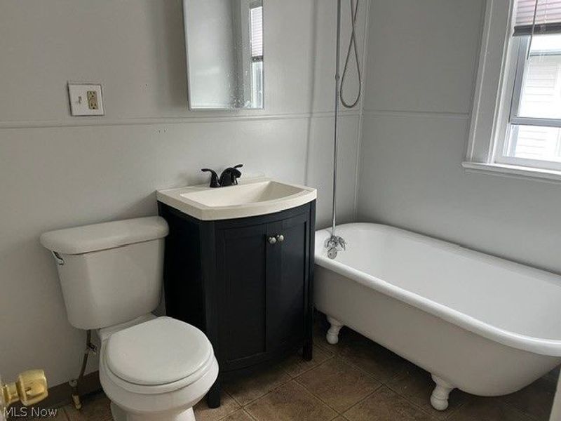 3675 W 103rd Street, Cleveland, OH 44111 Photo 9