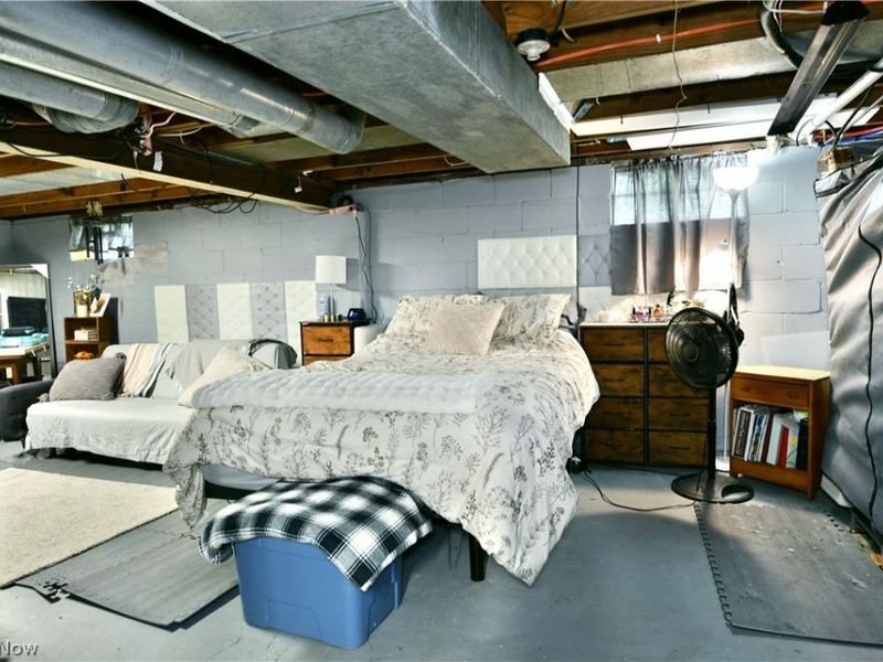 2130 Parkman Road NW, Warren, OH 44485 Photo 40