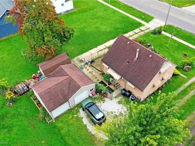 2130 Parkman Road NW, Warren, OH 44485 Photo 47