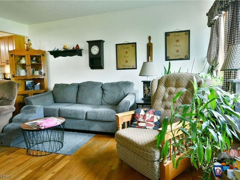 2130 Parkman Road NW, Warren, OH 44485 Photo 8