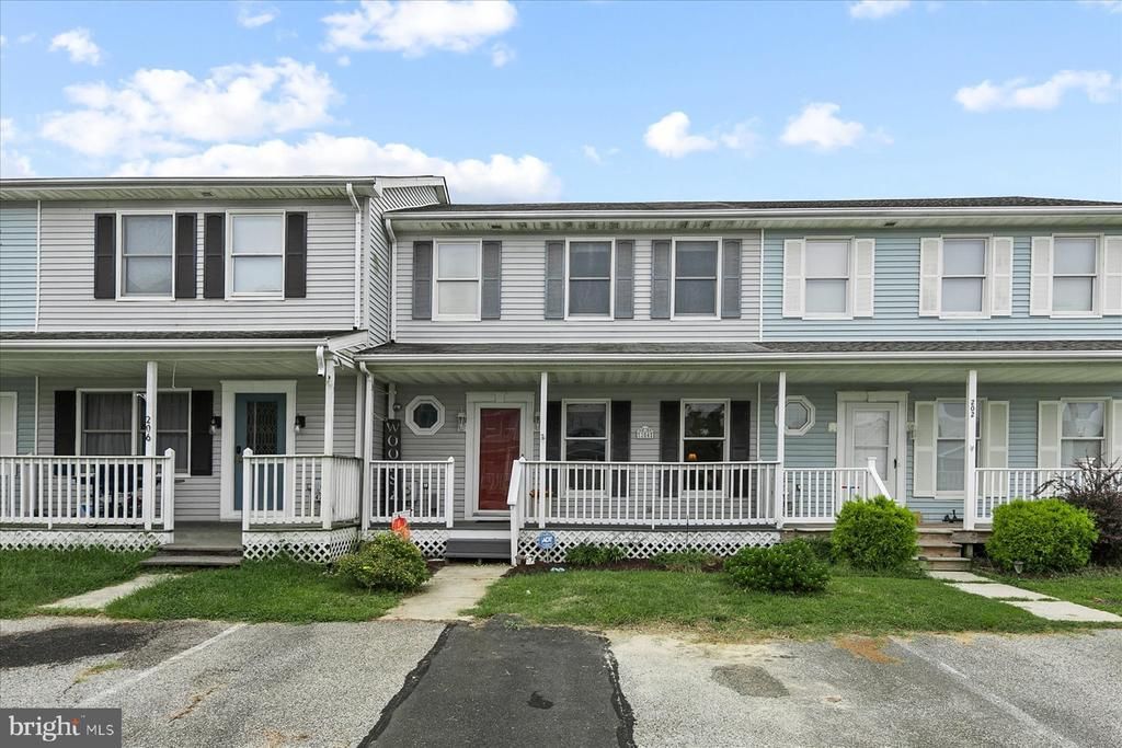 204 S Spinnaker Lane, Milton, DE 19968 Main Photo