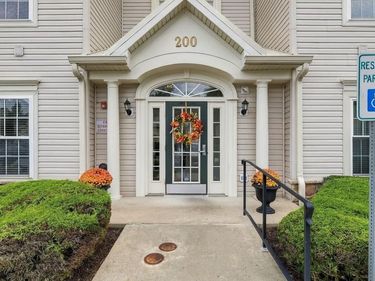 200 DOUGLAS FIR DRIVE, Unit 201, WARRINGTON, PA 18976