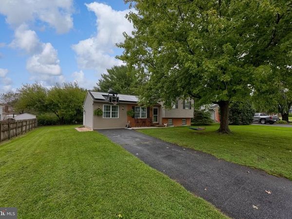 1504 MCFARLAND DRIVE , LANDISVILLE, PA 17538