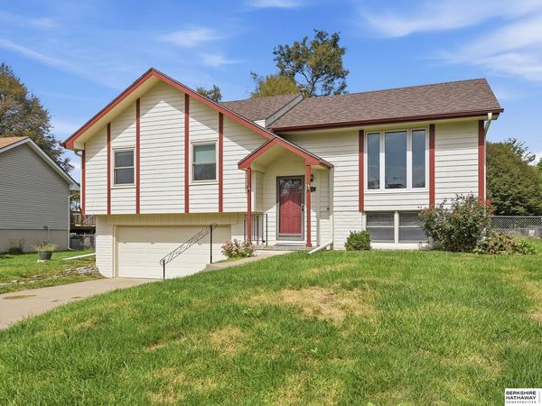 11212 Ohio Street, Omaha, NE 68164
