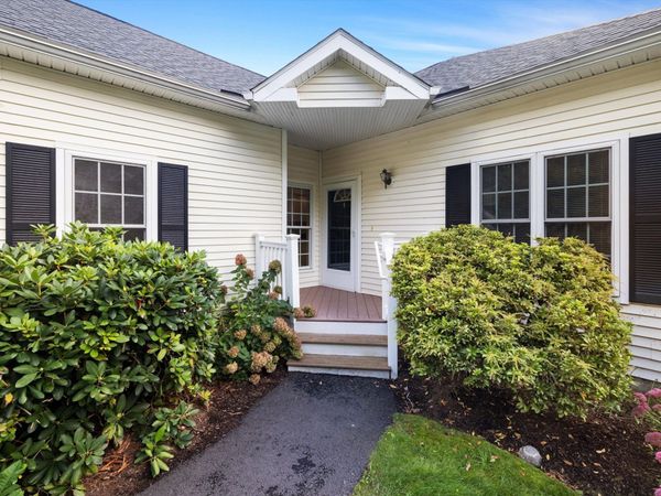 30 William Onthank Ln, Unit 30, Southborough, MA 01772