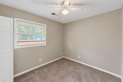 385 Price Street photo 4