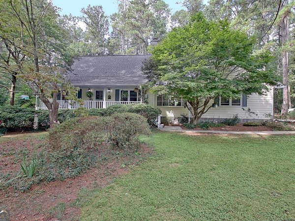 100 Hillside Drive, Fayetteville, GA 30214