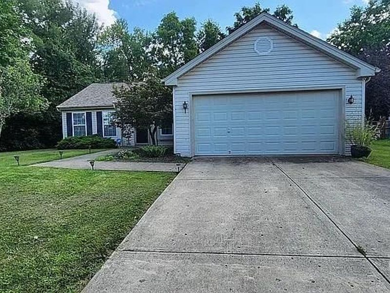 1567 Apple Tree Drive, Amelia, OH 45102 Photo 4