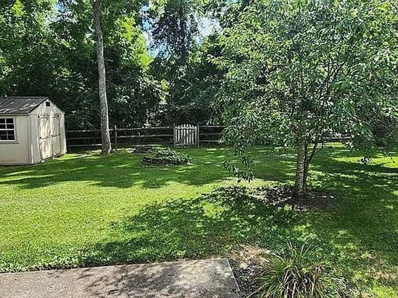 1567 Apple Tree Drive, Amelia, OH 45102 Photo 7