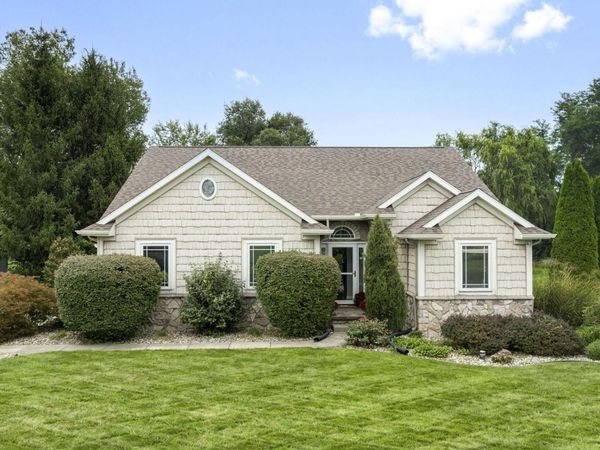 53702 Songbird Way, Bristol, IN 46507