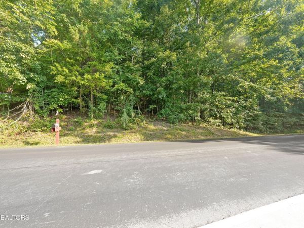 103 Oostagala Drive , Loudon, TN 37774