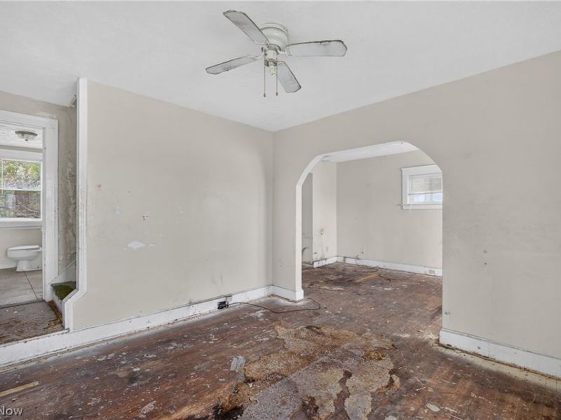 11812 Angelus Avenue , Cleveland, OH 44105 Photo 10