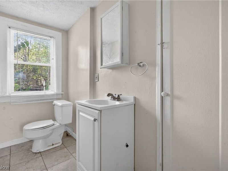 11812 Angelus Avenue , Cleveland, OH 44105 Photo 18