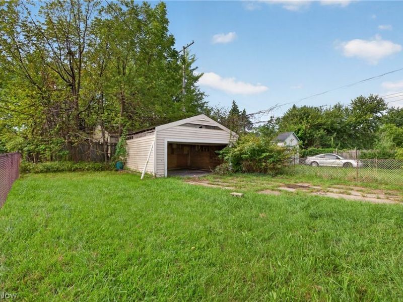 11812 Angelus Avenue , Cleveland, OH 44105 Photo 5