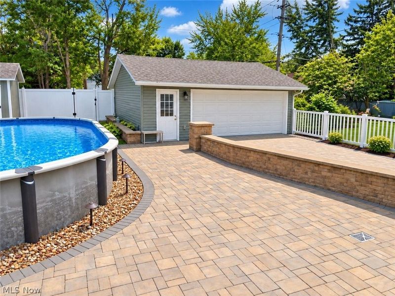 10869 Lafayette Drive , Parma Heights, OH 44130 Photo 5