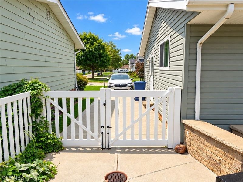 10869 Lafayette Drive, Parma Heights, OH 44130 Photo 8