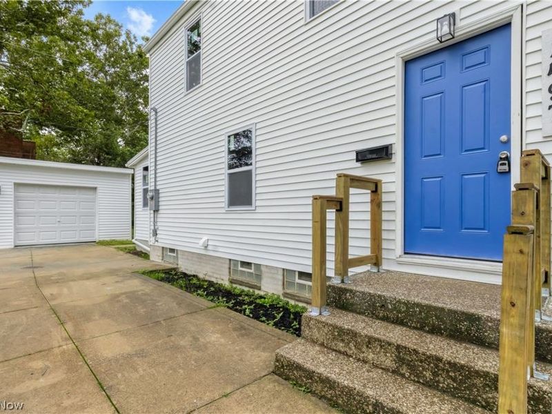 1497 E 256th Street, Euclid, OH 44132 Photo 2