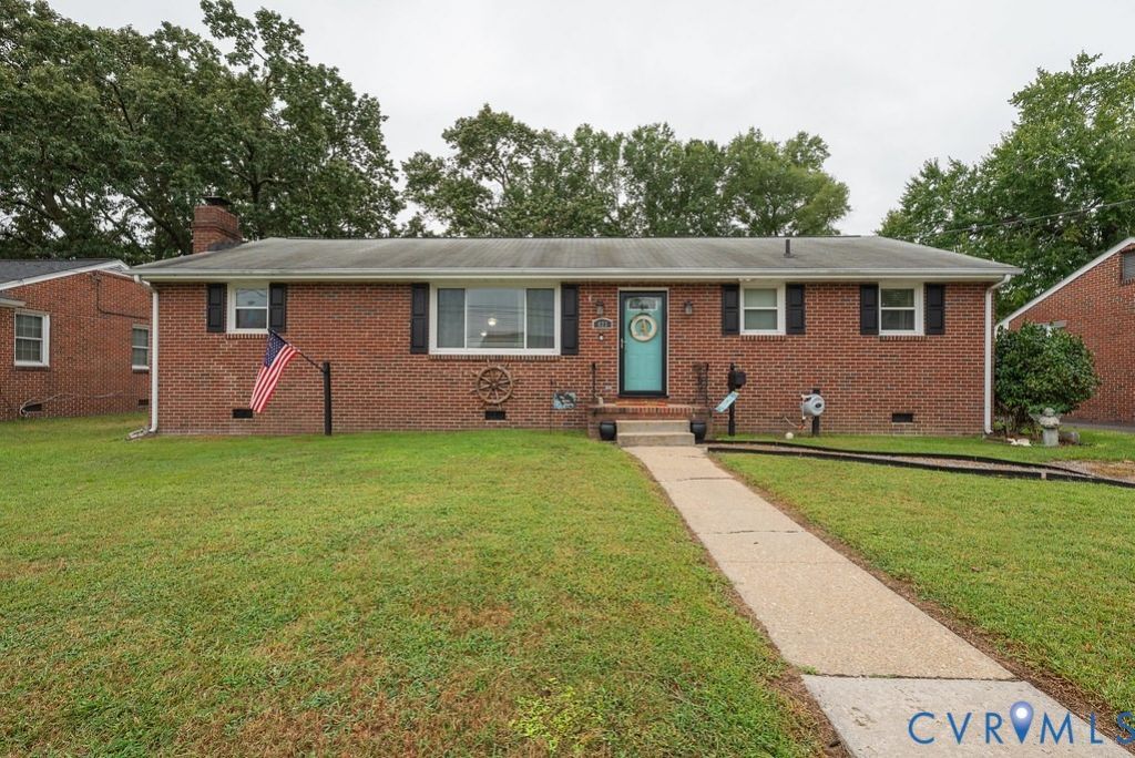 623 Charles Avenue, Colonial Heights, VA 23834 Main Photo