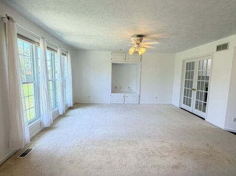 Main Photo