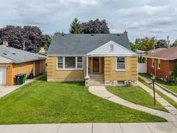 1635 Downing Avenue, Westchester, IL 60154