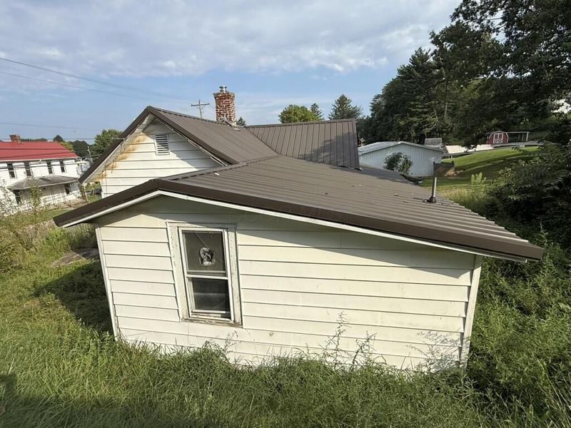 310 S State Street , Crooksville, OH 43731 Photo 8