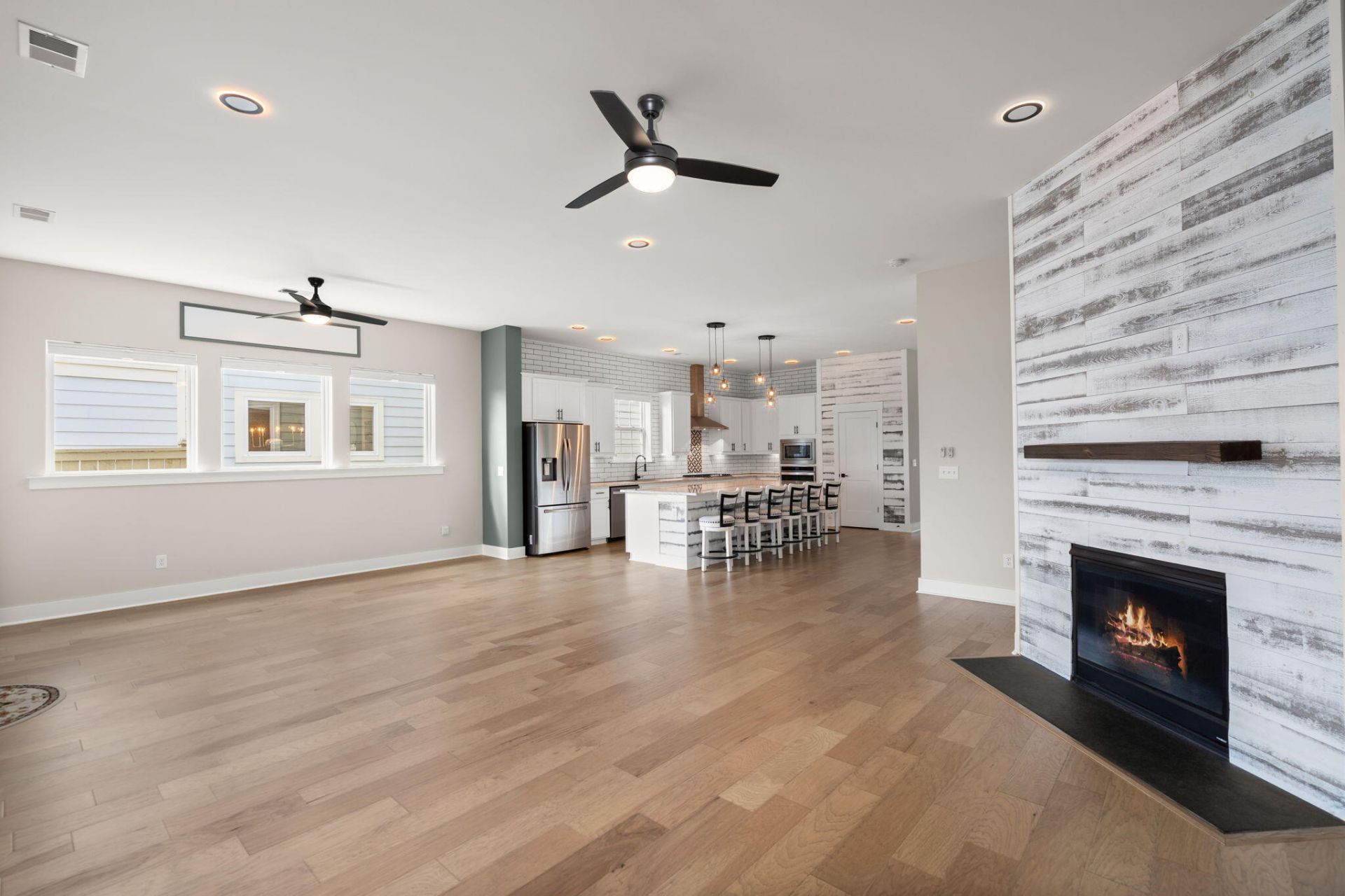 126 Clearblue Loop Photo 19