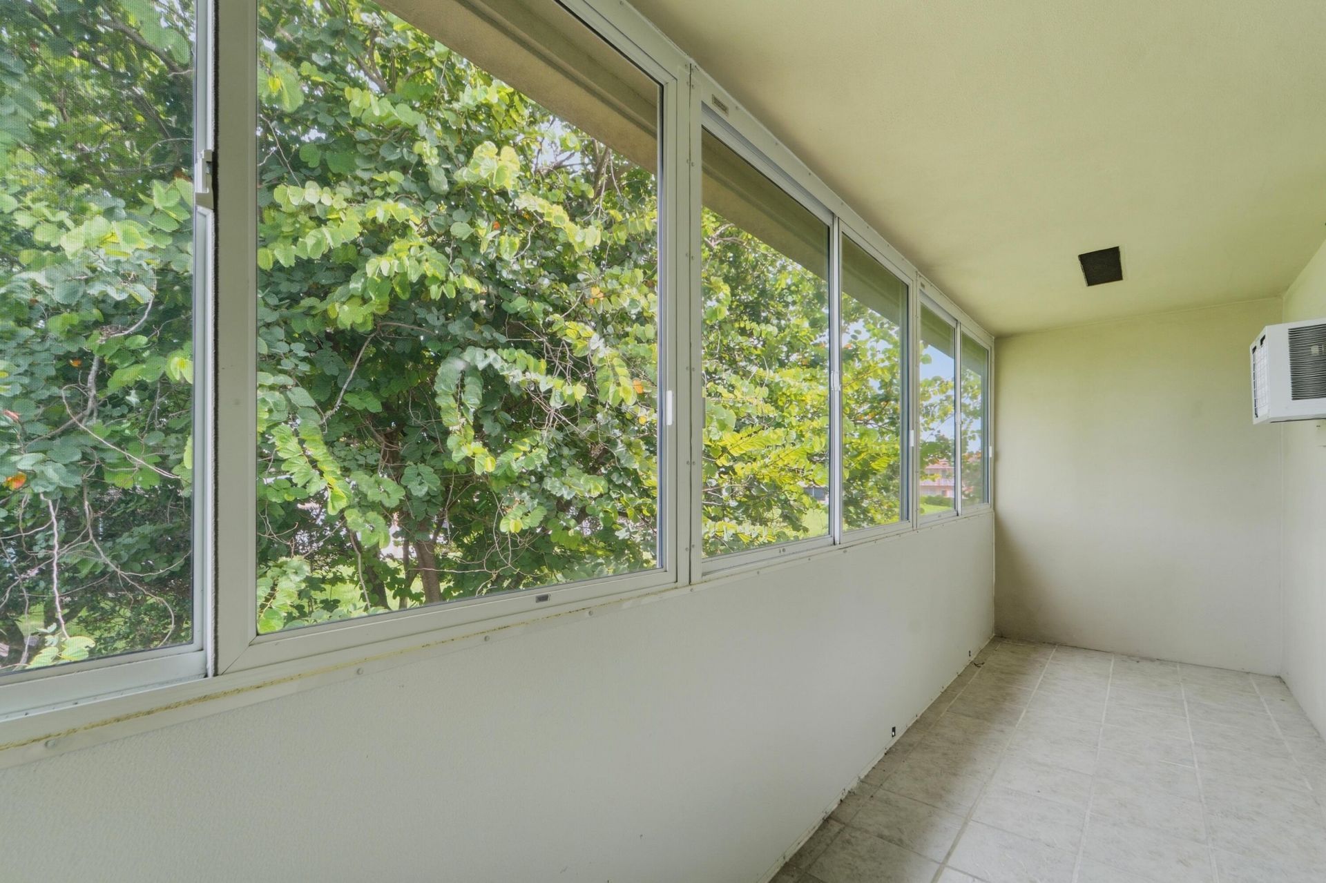 173 Kent J, West Palm Beach, FL 33417 Photo
