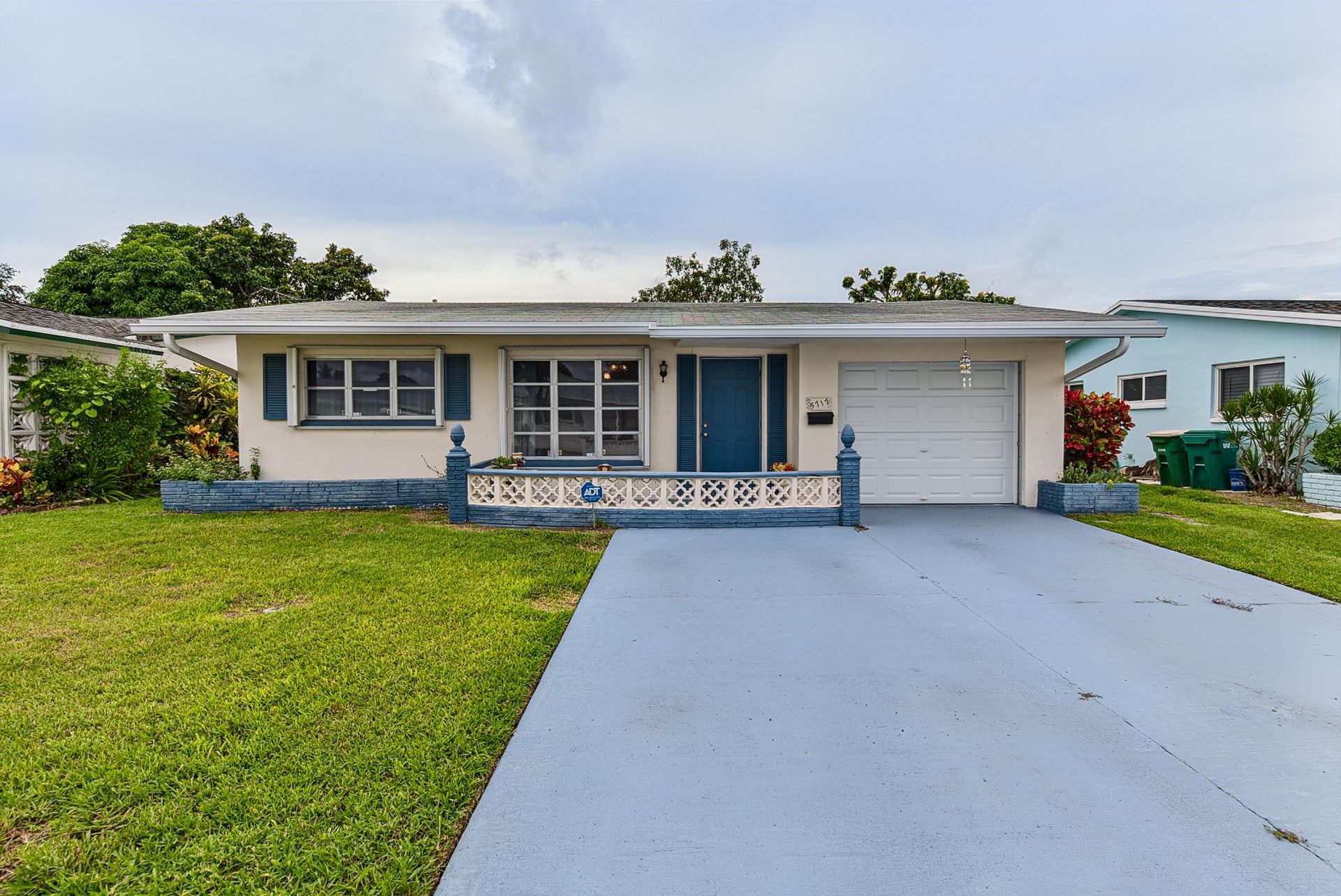 5717 NW 65th Way, Tamarac, FL 33321 Photo