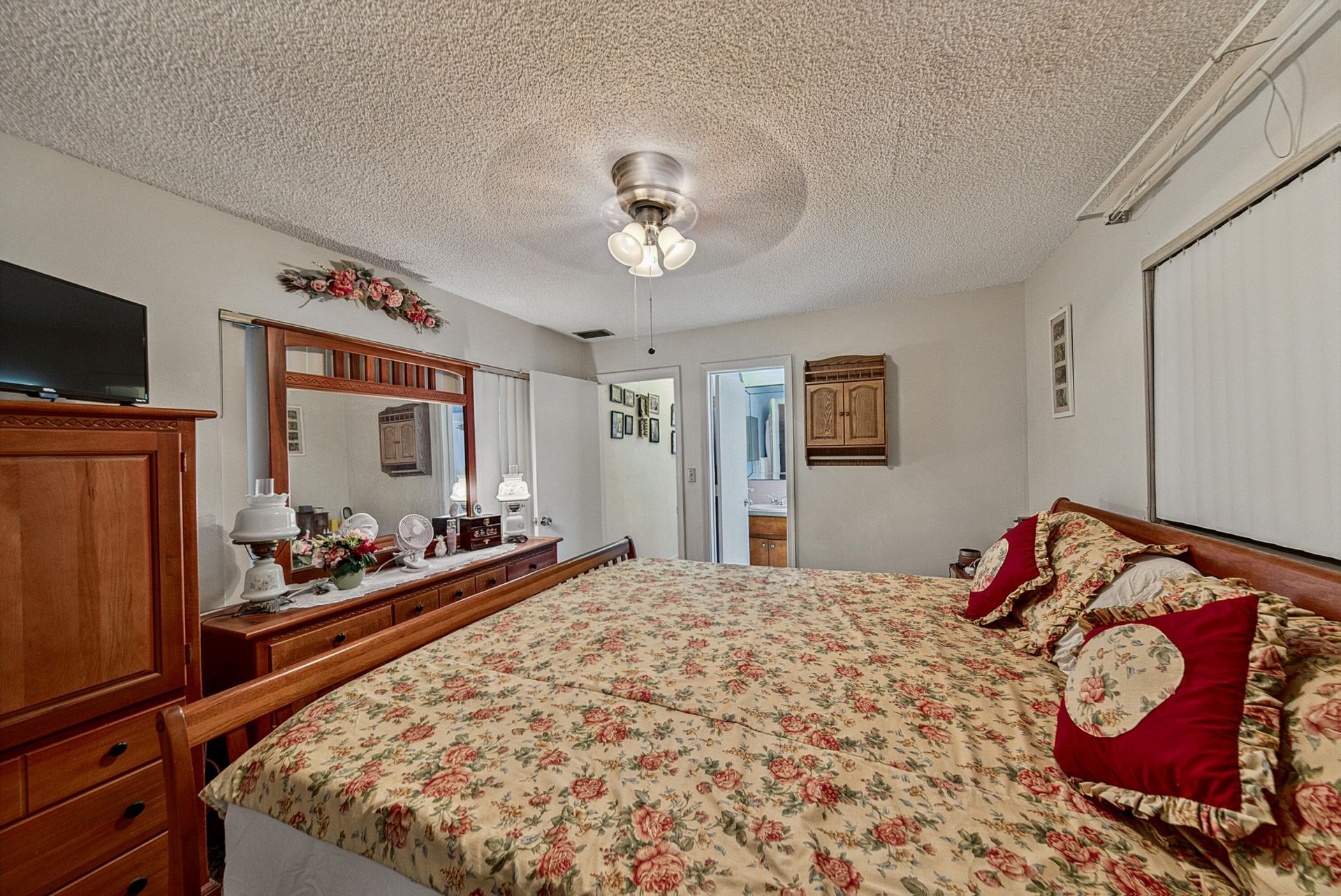 5717 NW 65th Way, Tamarac, FL 33321 Photo